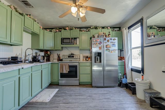 502 Locust Street, Idalou, TX 79329