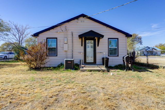 502 Locust Street, Idalou, TX 79329