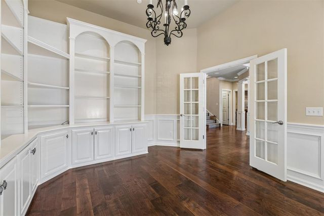 4701 Flint Ridge Circle, Norman, OK 73072