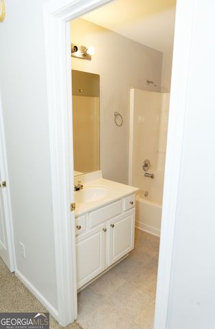 277 Winthrop Lane, Mcdonough, GA 30253