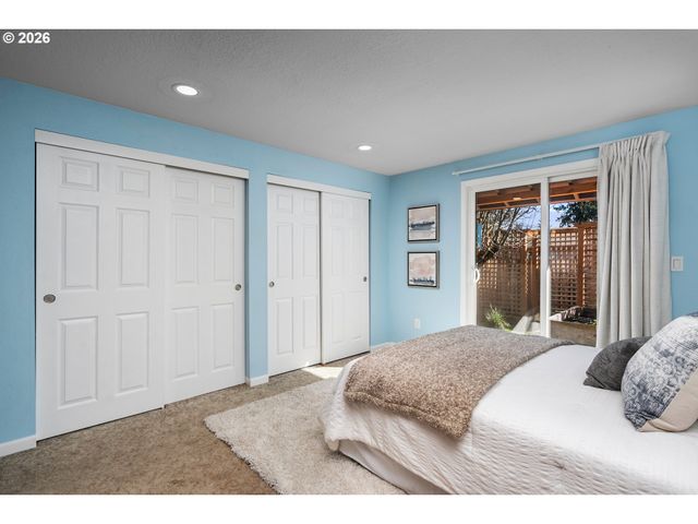 2817 Ne MEADOW Ct, Hillsboro, OR 97124