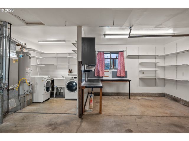 2817 Ne MEADOW Ct, Hillsboro, OR 97124