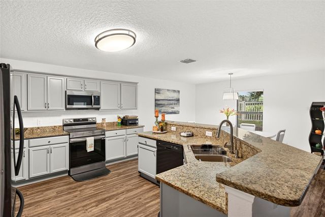 2242 CASPIAN DRIVE, Lakeland, FL 33805
