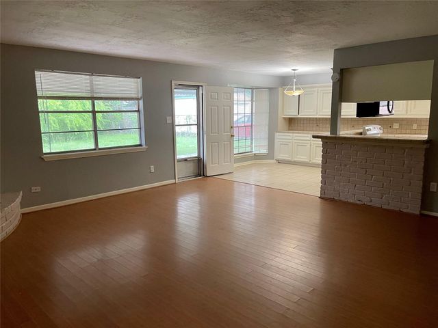 15803 Baytree Drive, Houston, TX 77070