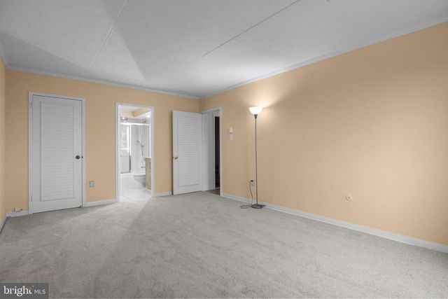 860 Lower Ferry Rd Apt 6F, Ewing, NJ 08628