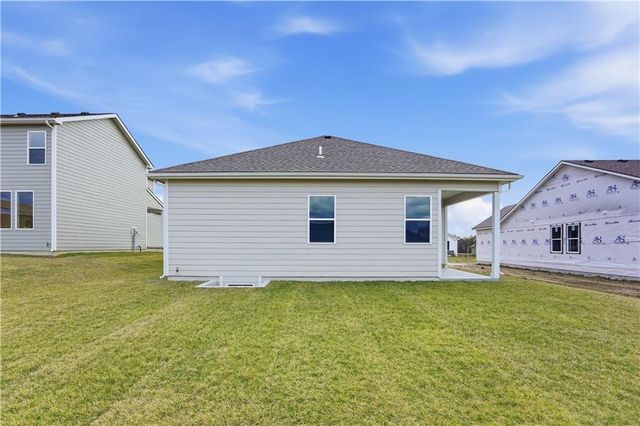 12428 S Aspen Lane, Lee's Summit, MO 64086