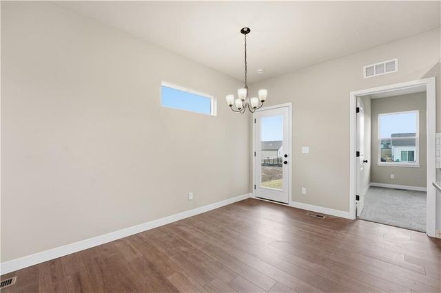 12428 S Aspen Lane, Lee's Summit, MO 64086