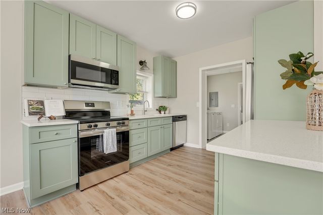 1385 Ormond Avenue, Madison, OH 44057