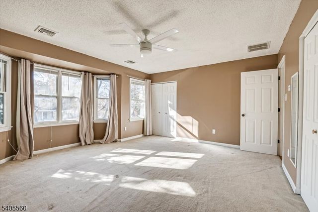 32 Washington Avenue, North Plainfield Boro, NJ 07060