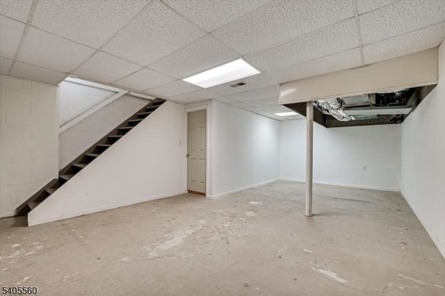 32 Washington Avenue, North Plainfield Boro, NJ 07060