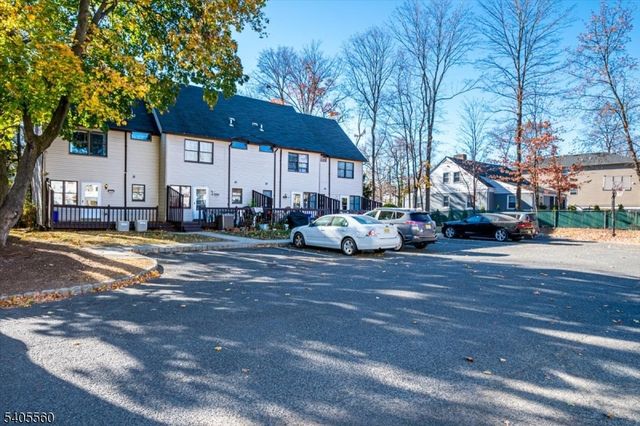 32 Washington Avenue, North Plainfield Boro, NJ 07060