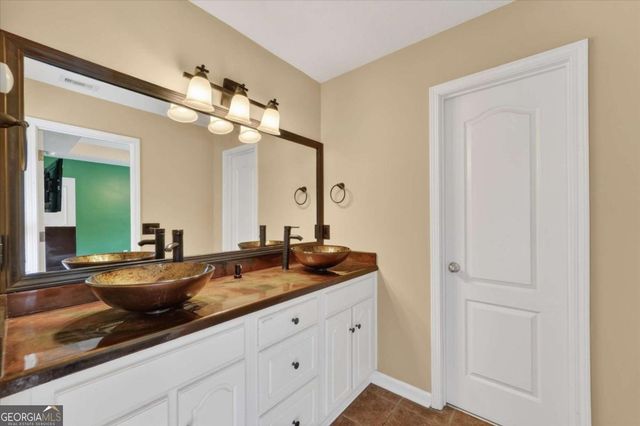 40 JR Drive, Ellabell, GA 31308