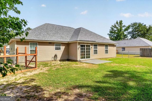 40 JR Drive, Ellabell, GA 31308