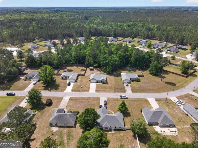 40 JR Drive, Ellabell, GA 31308