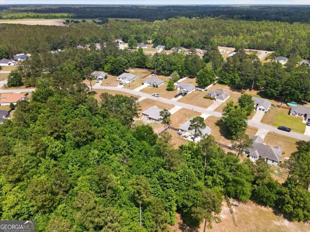 40 JR Drive, Ellabell, GA 31308
