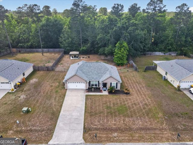 40 JR Drive, Ellabell, GA 31308