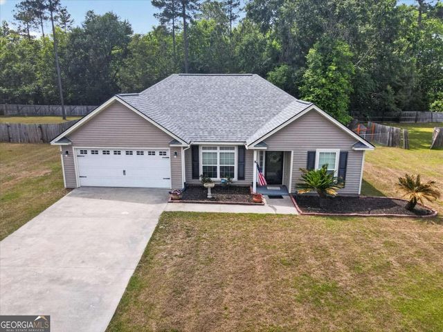 40 JR Drive, Ellabell, GA 31308