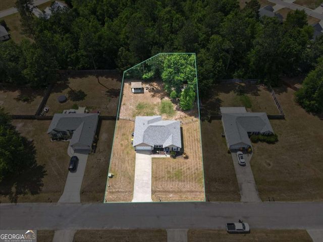 40 JR Drive, Ellabell, GA 31308