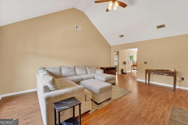 40 JR Drive, Ellabell, GA 31308