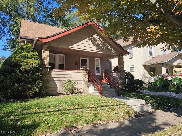 1048 Murray Avenue, Akron, OH 44310
