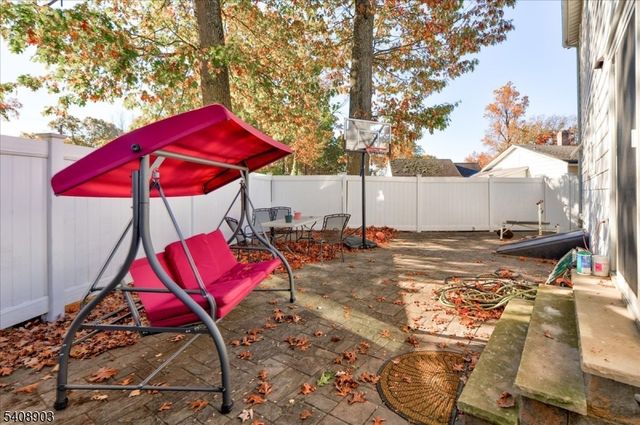 21 Tice Pl, Ringwood Boro, NJ 07456