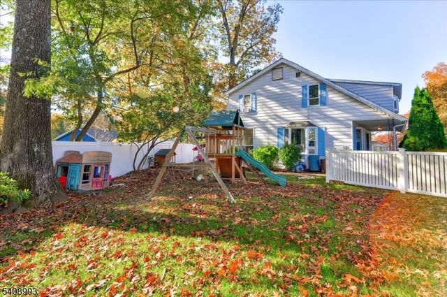 21 Tice Pl, Ringwood Boro, NJ 07456