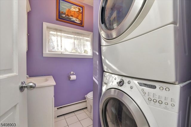 21 Tice Pl, Ringwood Boro, NJ 07456