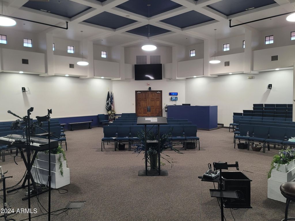 3015 E WARNER Road, Gilbert, AZ 85296 — exterior