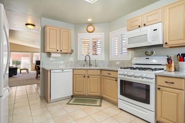 40936 Biscayne Drive, Palm Desert, CA 92211