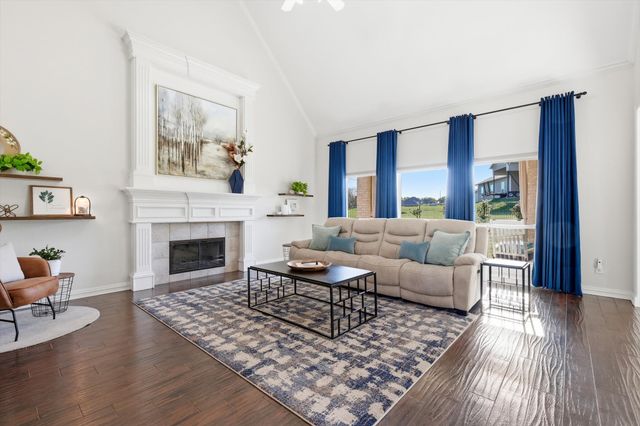 424 Preakness Place Road, Van Alstyne, TX 75495