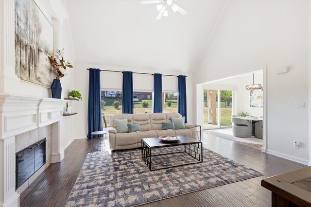 424 Preakness Place Road, Van Alstyne, TX 75495