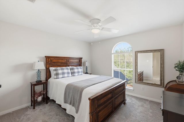 424 Preakness Place Road, Van Alstyne, TX 75495