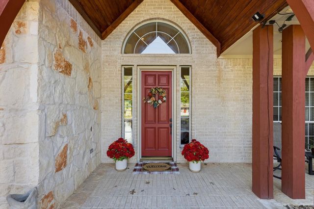 424 Preakness Place Road, Van Alstyne, TX 75495