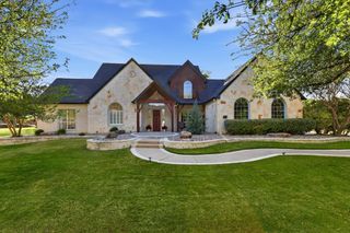 424 Preakness Place Road, Van Alstyne, TX 75495