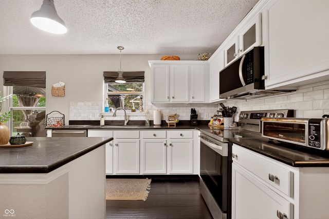 5641 Buck Drive, Noblesville, IN 46062