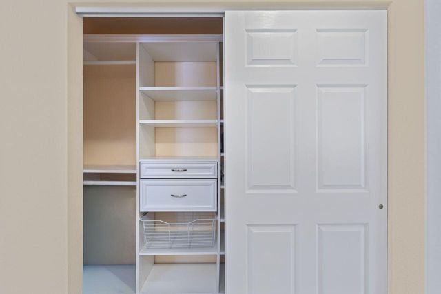 8492 Breezy Oak Way, Boynton Beach, FL 33473