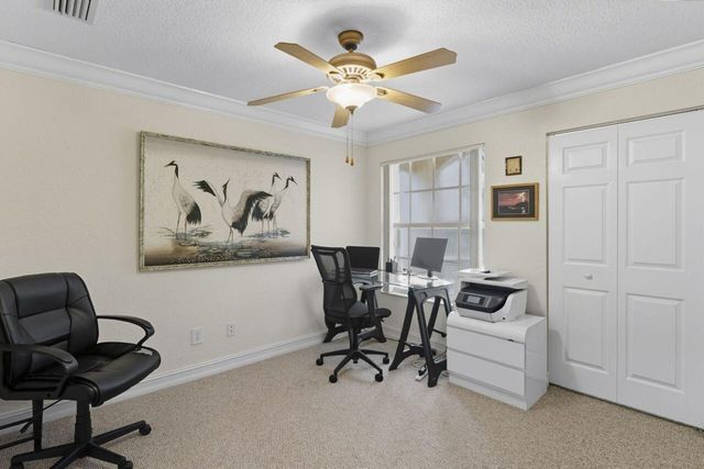 8492 Breezy Oak Way, Boynton Beach, FL 33473