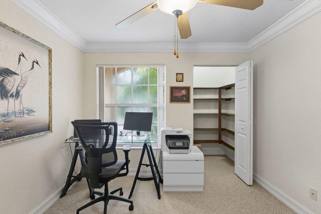 8492 Breezy Oak Way, Boynton Beach, FL 33473