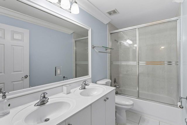 8492 Breezy Oak Way, Boynton Beach, FL 33473