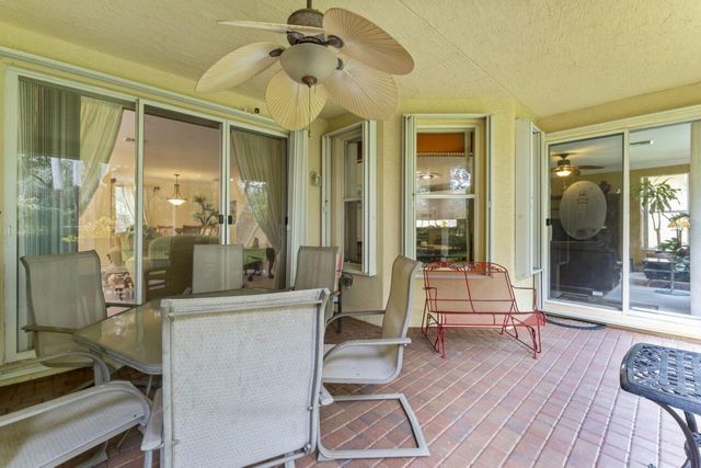 8492 Breezy Oak Way, Boynton Beach, FL 33473