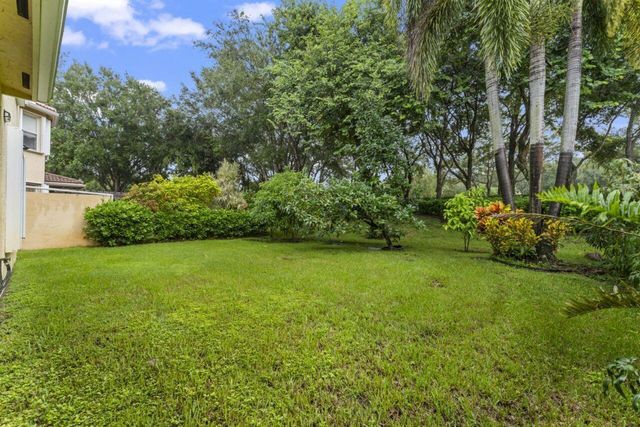 8492 Breezy Oak Way, Boynton Beach, FL 33473