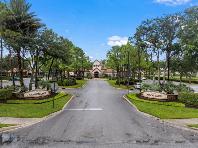 8492 Breezy Oak Way, Boynton Beach, FL 33473