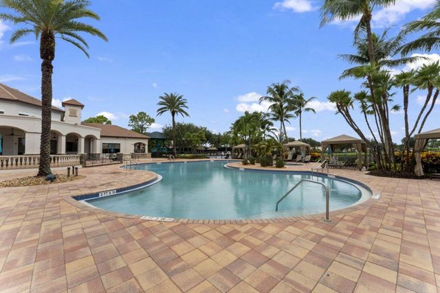 8492 Breezy Oak Way, Boynton Beach, FL 33473