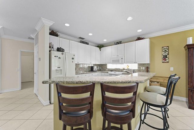 8492 Breezy Oak Way, Boynton Beach, FL 33473