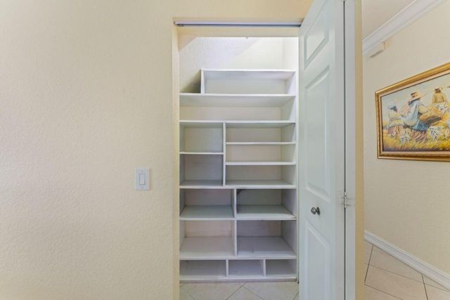 8492 Breezy Oak Way, Boynton Beach, FL 33473