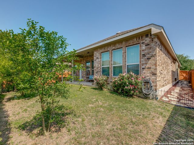 8847 Pinto Cyn, San Antonio, TX 78254