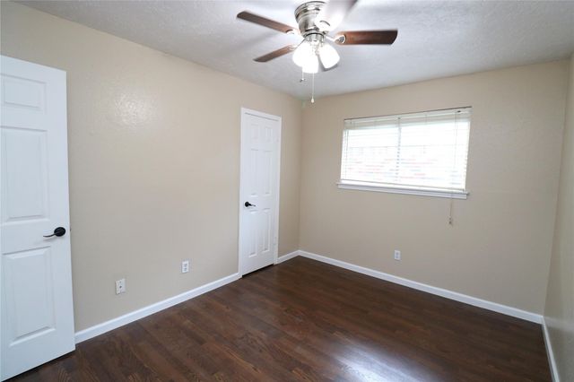 3911 Hermitage Hollow Lane, Houston, TX 77339