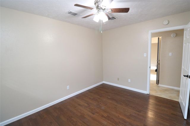 3911 Hermitage Hollow Lane, Houston, TX 77339