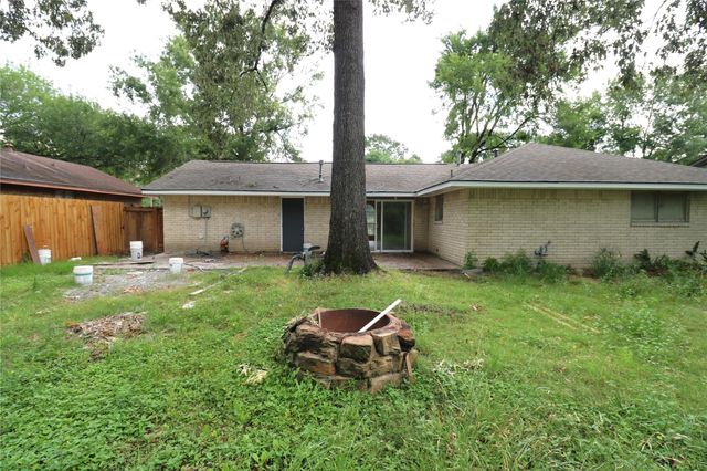 3911 Hermitage Hollow Lane, Houston, TX 77339