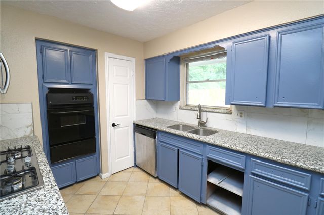 3911 Hermitage Hollow Lane, Houston, TX 77339